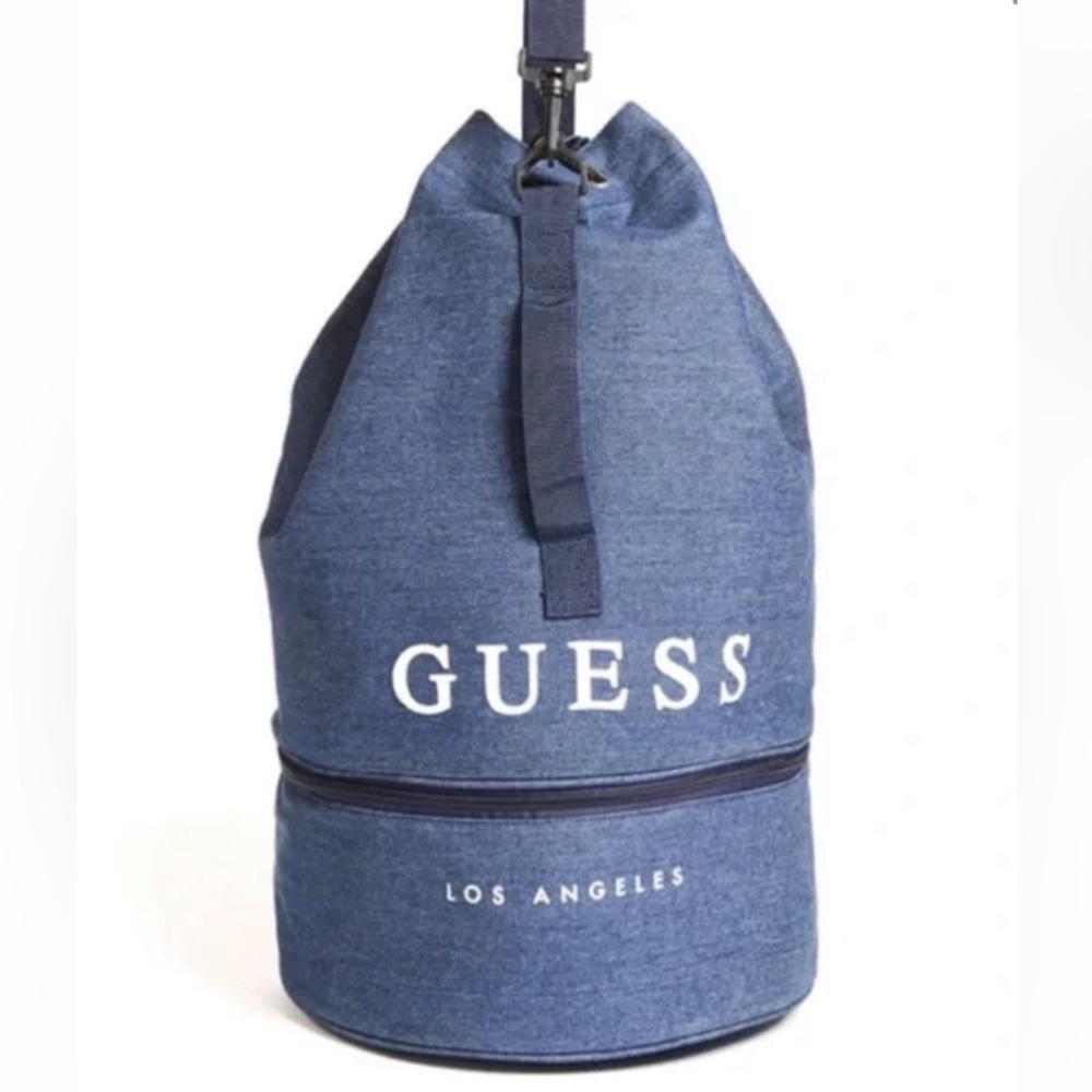 GUESS Bucket Bag